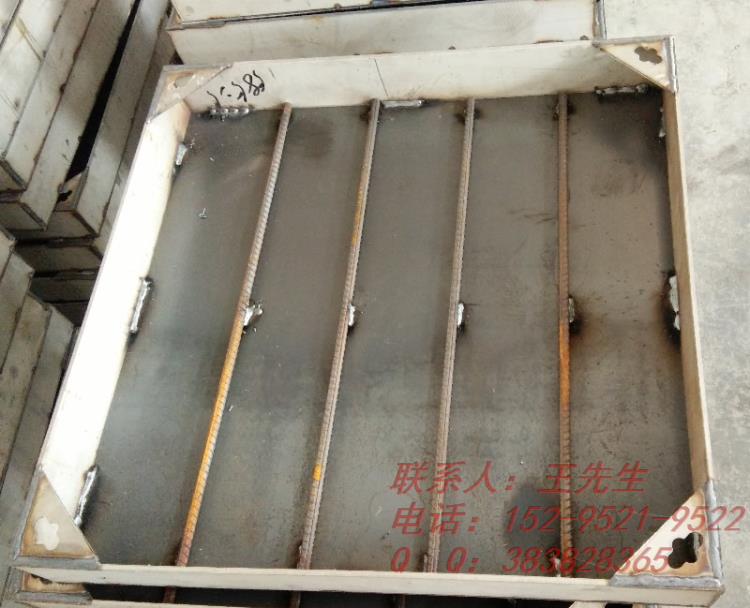 Square stainless steel manhole cover with reinforcing rib