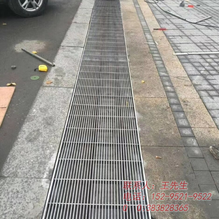 Grating type stainless steel ditch cover plate