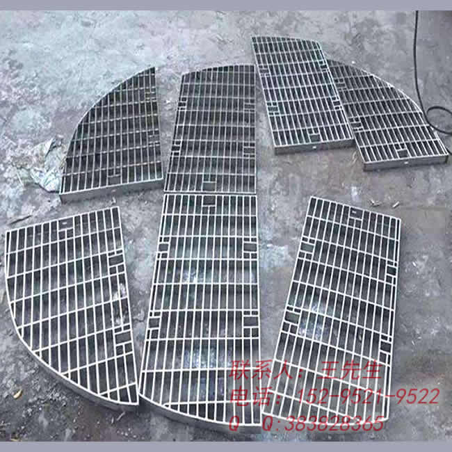 Large circular composite stainless steel grating
