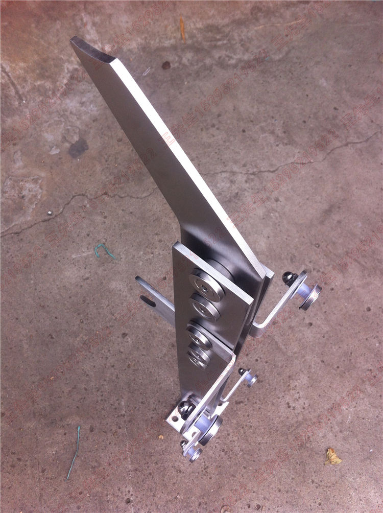 Stainless steel double plate corner code hanging glass double handrail column