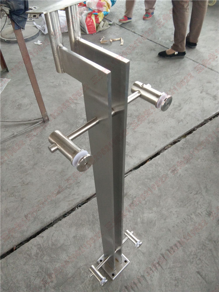 Stainless steel double-blade hanging glass column